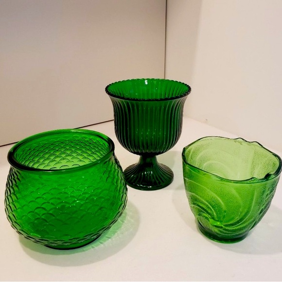 E.O. Brody Green Glass Set of Three Collectible Fishbowl/Footed Vase/Spiral Bowl - Picture 4 of 13